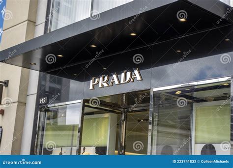 prada bellevue wa.